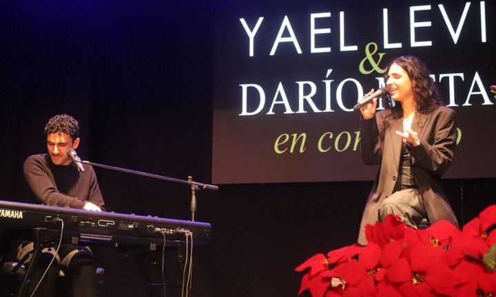 Éxito del recital navideño de Darío Meta y Yael Levi en Cabanillas