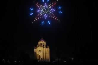 Espect&#225;culo de 150 drones ilumina el cielo de Guadalajara por Navidad