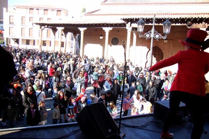 Los niños de Guadalajara celebran el fin de año con gominolas y campanas