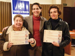 Valerio entregando los premios