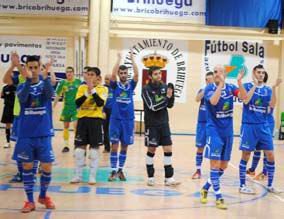 El Azulejos Brihuega venció fácil a un aspirante al ascenso demasiado atrevido