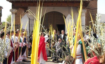 Tradicional Domingo de Ramos en Alovera