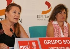 Pérez León entiende que “el PP se ha bajado los pantalones ante Rajoy” y no está defendiendo a nuestra provincia 