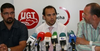 El PSOE pide a Cospedal que destine 83 millones de euros a la creación de empleo