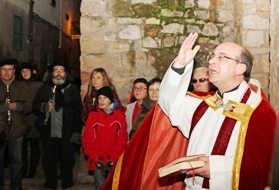 Sigüenza se enciende al calor de la hoguera de San Vicente