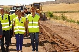 La consejera de Fomento dice que el Gobierno regional está priorizando la reparación de la red de carreteras para favorecer la vertebración de Castilla-La Mancha