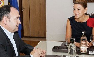 Cospedal se reúne con Pedrosa por primera vez desde que es presidenta de la Junta