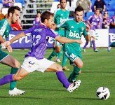 El Depoor le mete dos goles a la Ponferradina y consigue su primera victoria en el Escartín