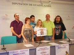 La Diputación provincial y la Federación de Peñas convierten la Comida Campera en una Paella Solidaria para ayudar a los más necesitados 