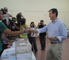 El tsunami azul del PP arrasa en Guadalajara y la Región. Román barre en la capital, se recupera la Diputación y Cospedal es la nueva presidenta de Castilla La Mancha. Barreda es ya historia.