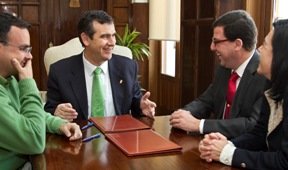 Firmado el convenio de colaboración entre el Ayuntamiento de Guadalajara y la Asociación Gentes de Guadalajara