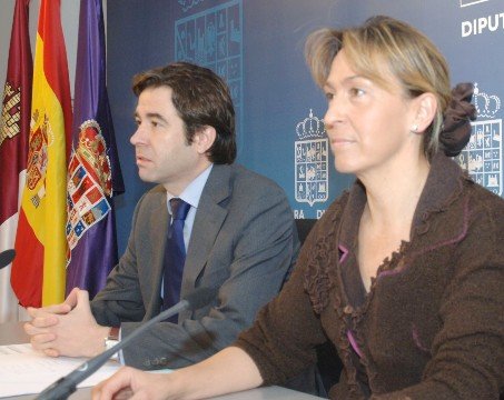 Guarinos presenta su presupuesto para la Diputación de Guadalajara para 2013 que asciende a 57,3 millones de euros 