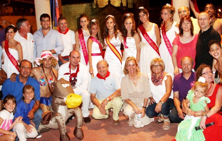 Dos mil personas corean el ¡Viva Sigüenza! en el chupinazo de las fiestas de San Roque 