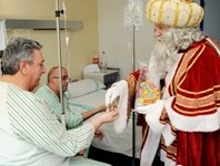 Los Reyes Magos visitan a los pacientes y profesionales del Hospital de Guadalajara