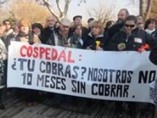 Más de 7.000 personas de toda la región se manifiestan en Toledo contra las medidas de Cospedal, la Junta dice que la participación ha sido minoritaria, unos 3.000 con un sesgo político