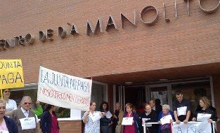 UGT Guadalajara critica "recortes" de la Junta en el personal de los centros de día "Las Acacias" y "Manolito Taberné" 