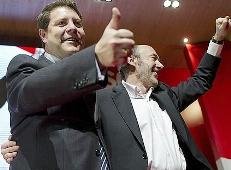 Algo se mueve en el PSOE