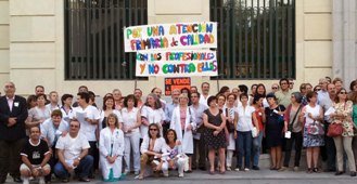 Mas de cien médicos y enfermeros expresan en Guadalajara su preocupación por la Sanidad Pública