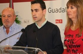 El PP sube el sueldo a un alto cargo, mientras se lo baja a trabajadoras de Ayuda a Domicilio y despide a limpiadoras 