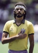 Fallece el ex jugador brasileño Sócrates 