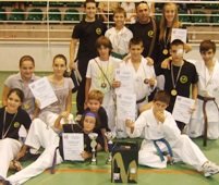 Los taekwondistas de Cabanillas dejan el pabellón alto en el campeonato regional cadete de Bolaños de Calatrava