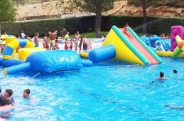 Más de un centenar de personas participan en Trillo en la fase local del Interpueblos de Natación