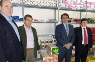 Caja Rural Castilla-La Mancha entrega a Cáritas de Sigüenza-Guadalajara 1.500 kilos de alimentos para familias necesitadas