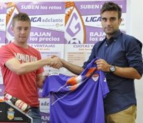 Vicente, la polivalencia para el centro del campo del Club Deportivo Guadalajara