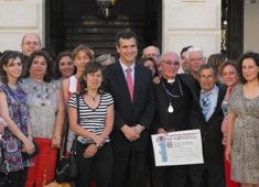 Cáritas Diocesana recibe la Medalla de Plata de la Ciudad de Guadalajara