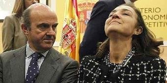 Más de 20.000 firmas reclaman a De Guindos la destitución de Vela