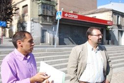 El PSOE denuncia que Román derrocha dinero público en obras que debería asumir una empresa privada