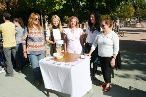 El Mercadillo del trueque que se organiza semestralmente en Villanueva de la Torre, ha concluido con record de puestos y visitantes