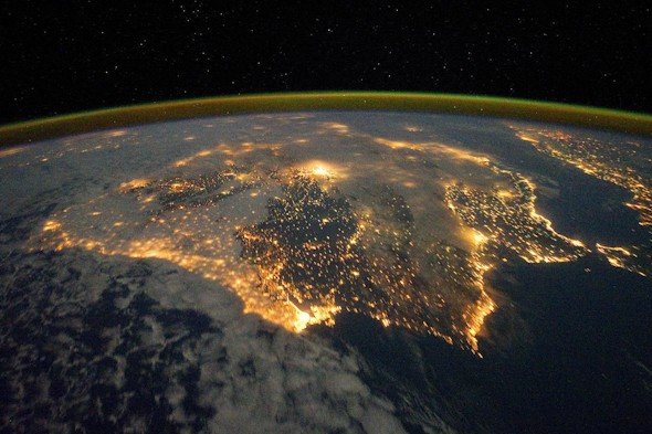 La península ibérica de noche, la imagen del día para la NASA 