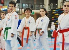 Brandon, Claudia y Vera, tras recibir sus medallas