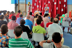 Más de 80 usuarios del Centro Ocupacional Nuestra Señora de la Salud participan en la fiesta de verano