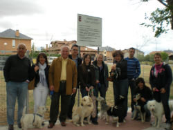 El Ayuntamiento de El Casar inaugura su segundo parque canino 