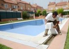 El Ayuntamiento de Guadalajara pone en marcha la campaña de control para las piscinas comunitarias 