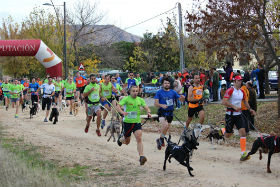 Récord de participantes en el VII Canicross de Humanes, segunda prueba del Circuito Diputación