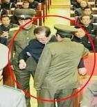 Kim Jong-un destituye a su tío por "montar orgías" y "malgastar divisas en casinos" 