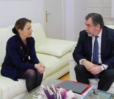 La presidenta de la Diputación mantiene una reunión de trabajo con el presidente de la Fundación CCM