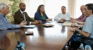 Los concejales de Bienestar Social y Seguridad se reúnen, en el CAMF, con los representantes de los residentes 