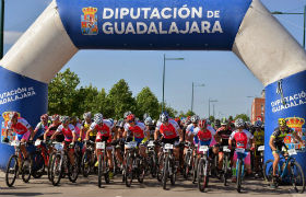 Más de 300 corredores disputan la prueba del Circuito de MTB ‘Diputación de Guadalajara’ celebrada en Marchamalo
