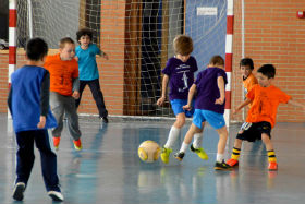 Imagen de la jornada inaugural de la liga. Fotografía: Álvaro Díaz Villamil / Ayuntamiento de Azuqueca de Henares