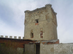 La Junta sigue sin sancionar al dueño del castillo de Galve