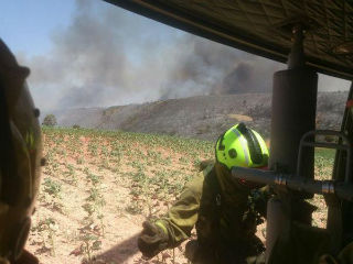 El incendio de Aleas entra en el Parque Natural de la Sierra Norte