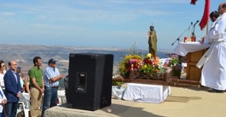 Las instituciones apoyan con su presencia la tradicional romería del Alto Rey