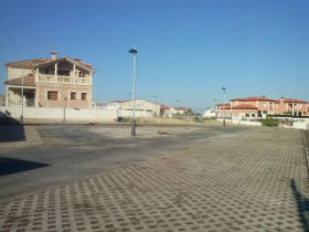 Horche construye un aparcamiento de vehículos en la entrada del pueblo para aliviar el tráfico en el casco antiguo