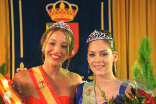 Yunquera corona a la reina y dama de sus fiestas patronales 2014