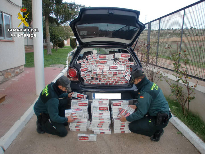 La Guardia Civil interviene en Alcolea del Pinar 3.100 cajetillas de tabaco