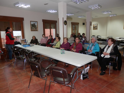 Los mayores de Jadraque han participado en las charlas de Cruz Roja para la promoción del envejecimiento saludable 